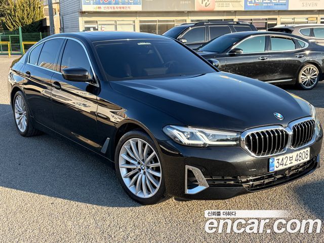 BMW 5-Series 530i Luxury