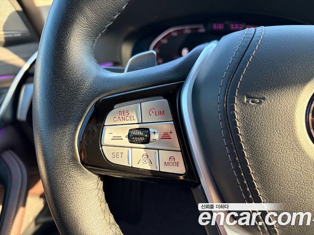 BMW 5-Series 530i Luxury