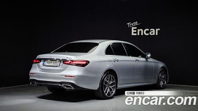 Mercedes-Benz E-Class E220d 4MATIC AMG Line