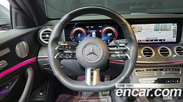 Mercedes-Benz E-Class E220d 4MATIC AMG Line