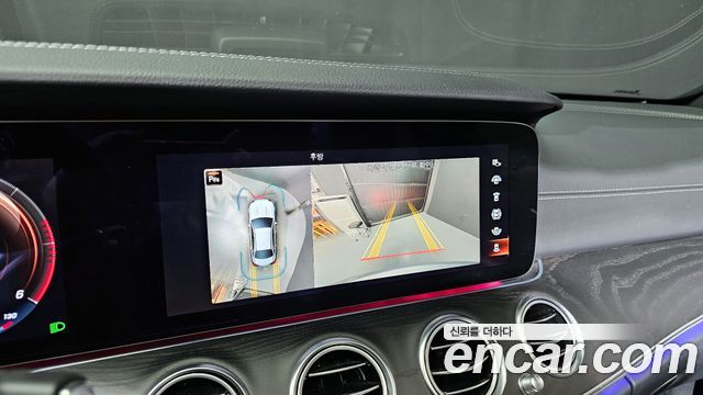 Mercedes-Benz E-Class E220d 4MATIC AMG Line