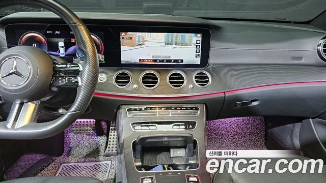 Mercedes-Benz E-Class E220d 4MATIC AMG Line