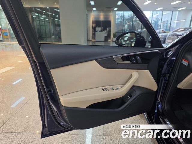 Audi A4 40 TFSI Premium