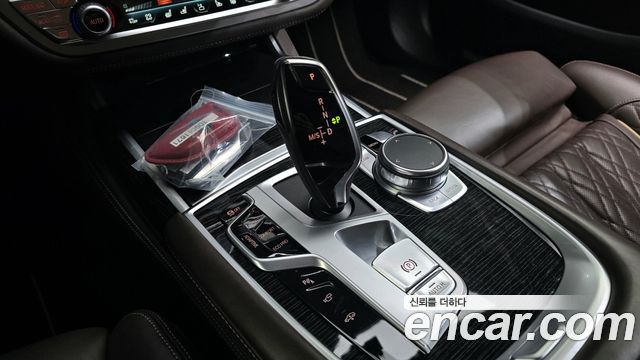 BMW 7-Series 730d xDrive M Sport