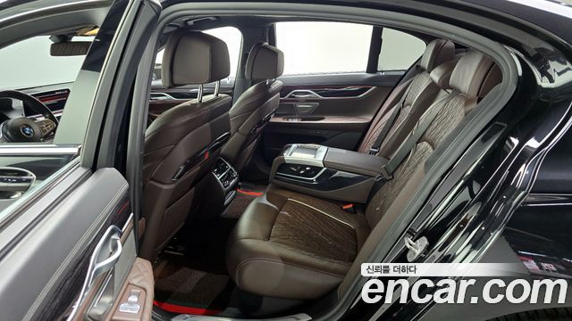 BMW 7-Series 730d xDrive M Sport