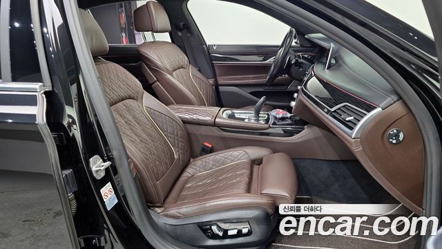 BMW 7-Series 730d xDrive M Sport