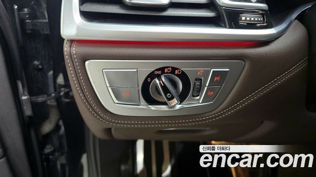 BMW 7-Series 730d xDrive M Sport