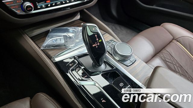 BMW 5-Series 530i M Sport Package
