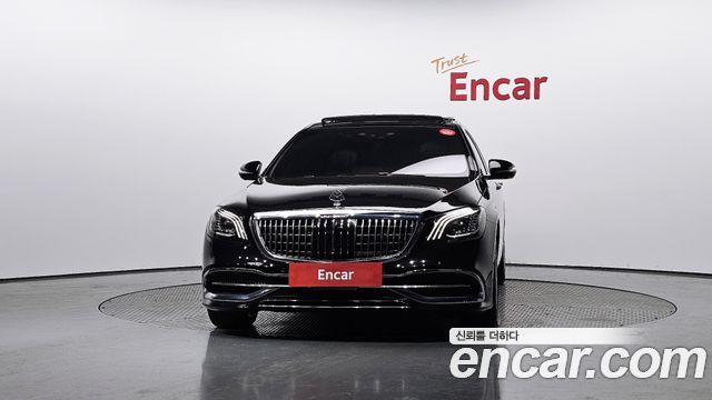 Mercedes-Benz S-Class Maybach S560