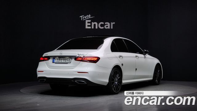 Mercedes-Benz E-Class E350 4MATIC AMG Line