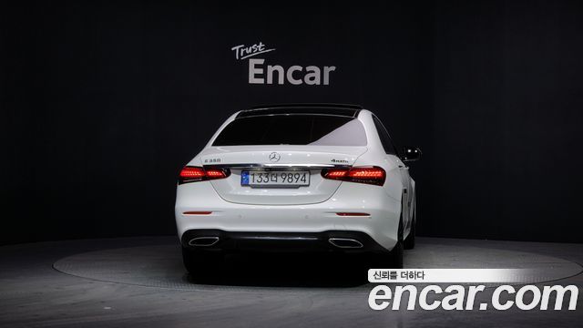 Mercedes-Benz E-Class E350 4MATIC AMG Line