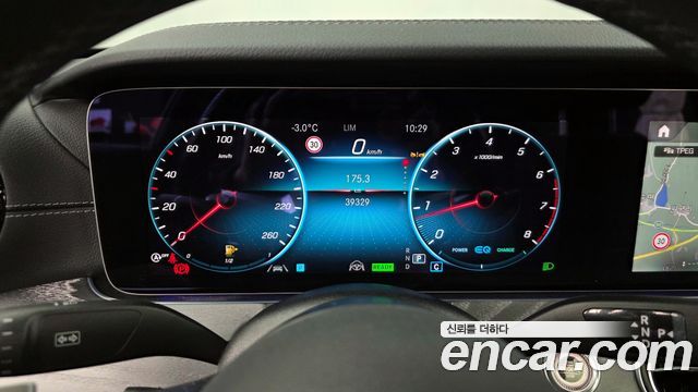 Mercedes-Benz E-Class E350 4MATIC AMG Line