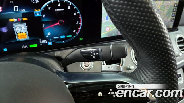Mercedes-Benz E-Class E350 4MATIC AMG Line