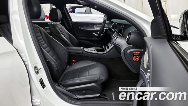 Mercedes-Benz E-Class E350 4MATIC AMG Line