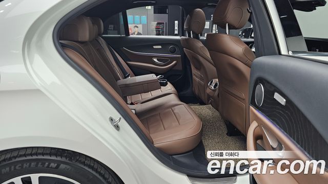 Mercedes-Benz E-Class E250 Avantgarde