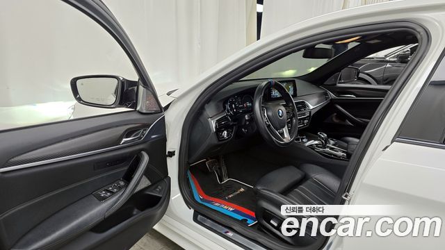 BMW 5-Series 520d M Sport package