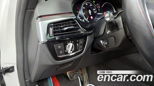 BMW 5-Series 520d M Sport package