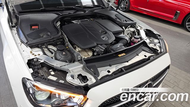 Mercedes-Benz E-Class E220d 4MATIC AMG Line