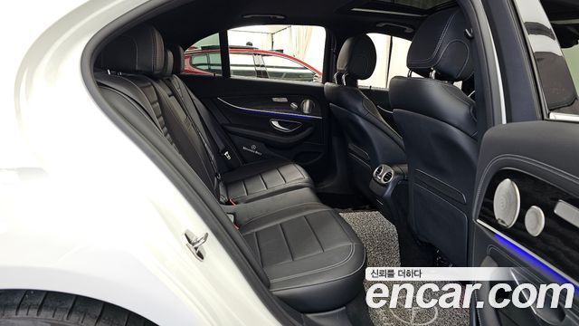 Mercedes-Benz E-Class E220d 4MATIC AMG Line
