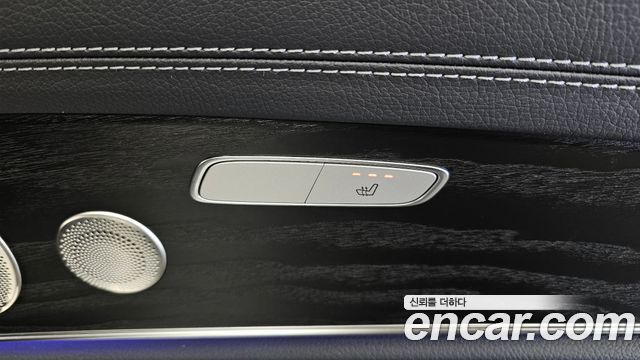 Mercedes-Benz E-Class E220d 4MATIC AMG Line