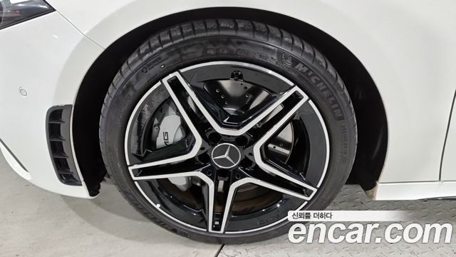 Mercedes-Benz A-Class AMG A35 4MATIC Sedan