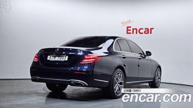 Mercedes-Benz E-Class E220d Exclusive
