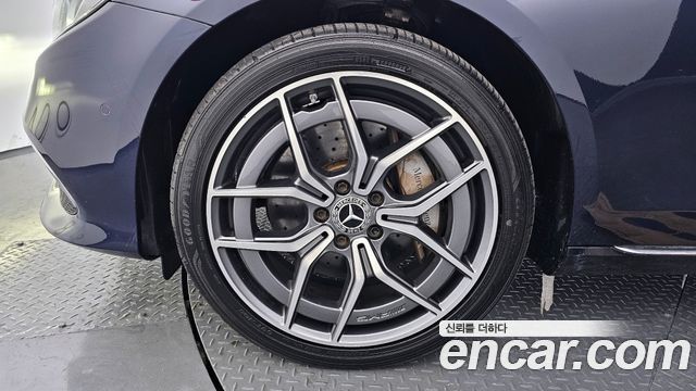Mercedes-Benz E-Class E220d Exclusive