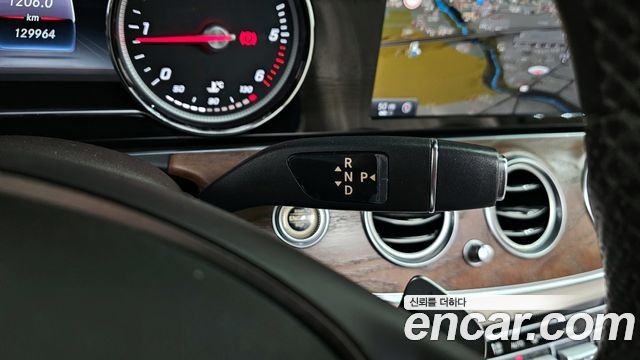 Mercedes-Benz E-Class E220d Exclusive