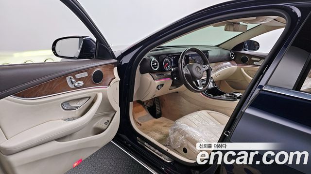 Mercedes-Benz E-Class E220d Exclusive
