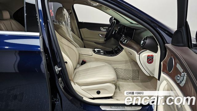 Mercedes-Benz E-Class E220d Exclusive