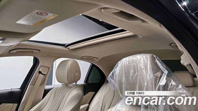 Mercedes-Benz E-Class E220d Exclusive