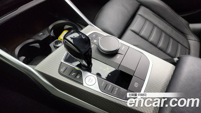 BMW 3-Series 330e M Sport