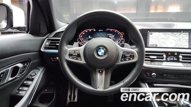 BMW 3-Series 330e M Sport