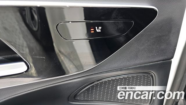 Mercedes-Benz E-Class E200 Avantgarde