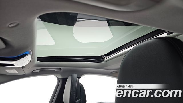 Mercedes-Benz E-Class E200 Avantgarde