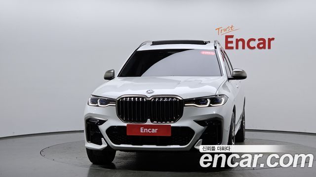 BMW X7 M50i 6STR