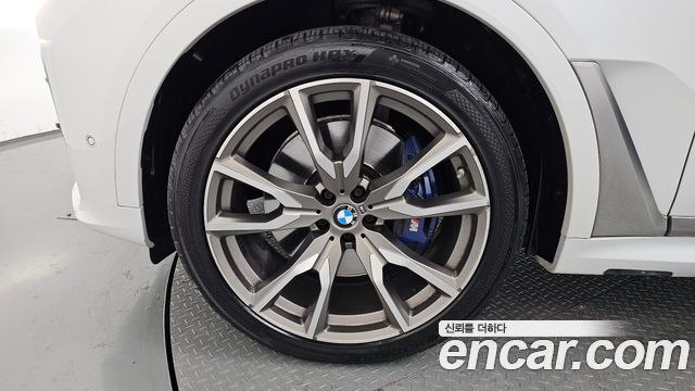 BMW X7 M50i 6STR