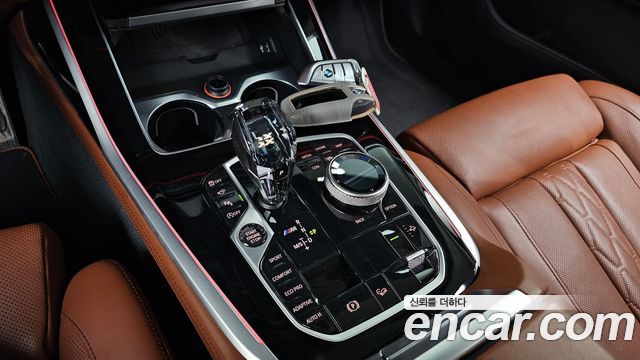 BMW X7 M50i 6STR