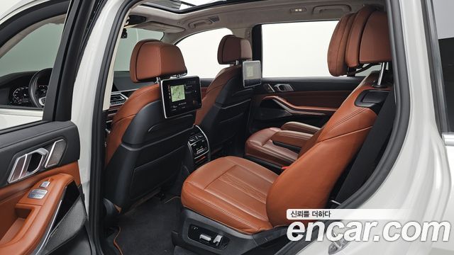 BMW X7 M50i 6STR