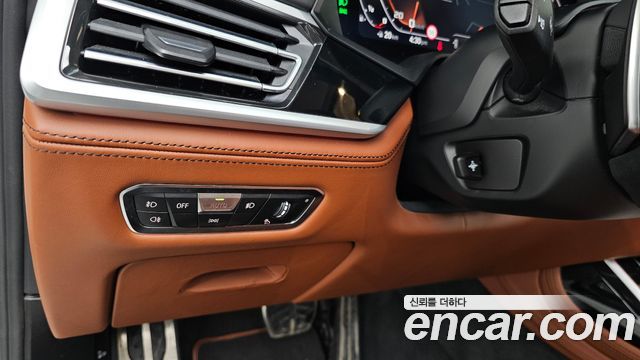 BMW X7 M50i 6STR