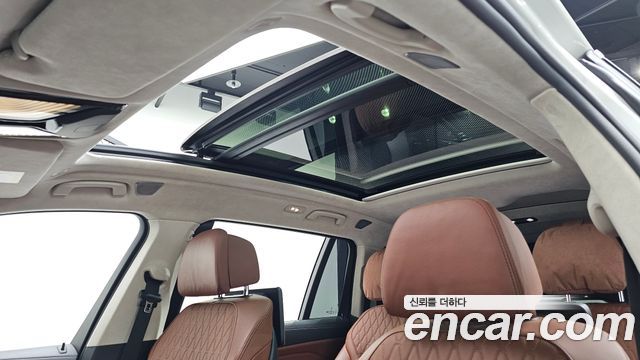 BMW X7 M50i 6STR