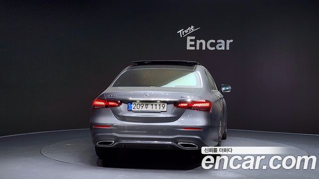 Mercedes-Benz E-Class E350 4MATIC AMG Line