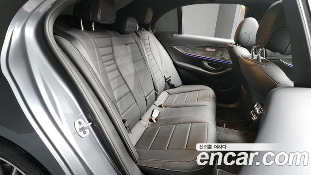 Mercedes-Benz E-Class E350 4MATIC AMG Line