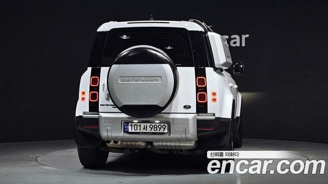 Land Rover Defender 110 D300 HSE