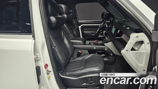 Land Rover Defender 110 D300 HSE