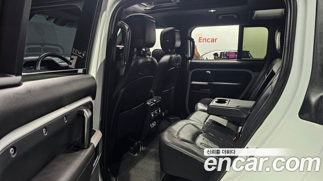 Land Rover Defender 110 D300 HSE