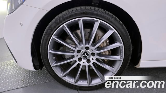 Mercedes-Benz E-Class E350 4MATIC AMG Line Edition