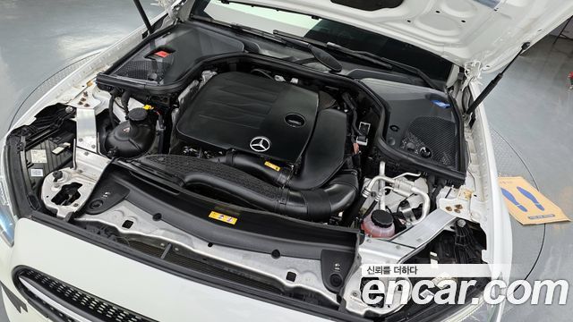 Mercedes-Benz E-Class E350 4MATIC AMG Line Edition