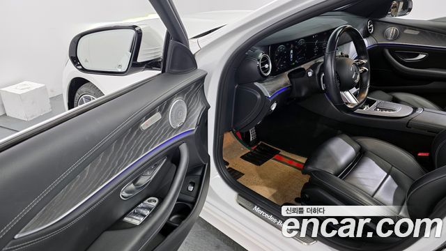 Mercedes-Benz E-Class E350 4MATIC AMG Line Edition