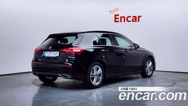 Mercedes-Benz A-Class A220 Hatchback
